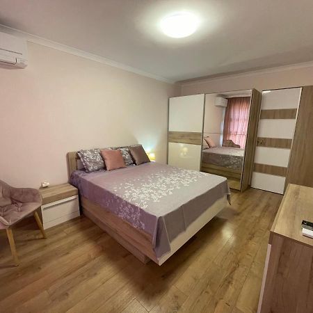 Central Lux Apartment Varna Exterior photo