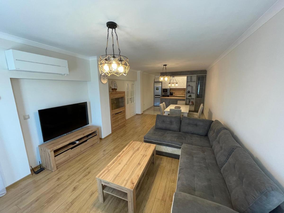 Central Lux Apartment Varna Exterior photo